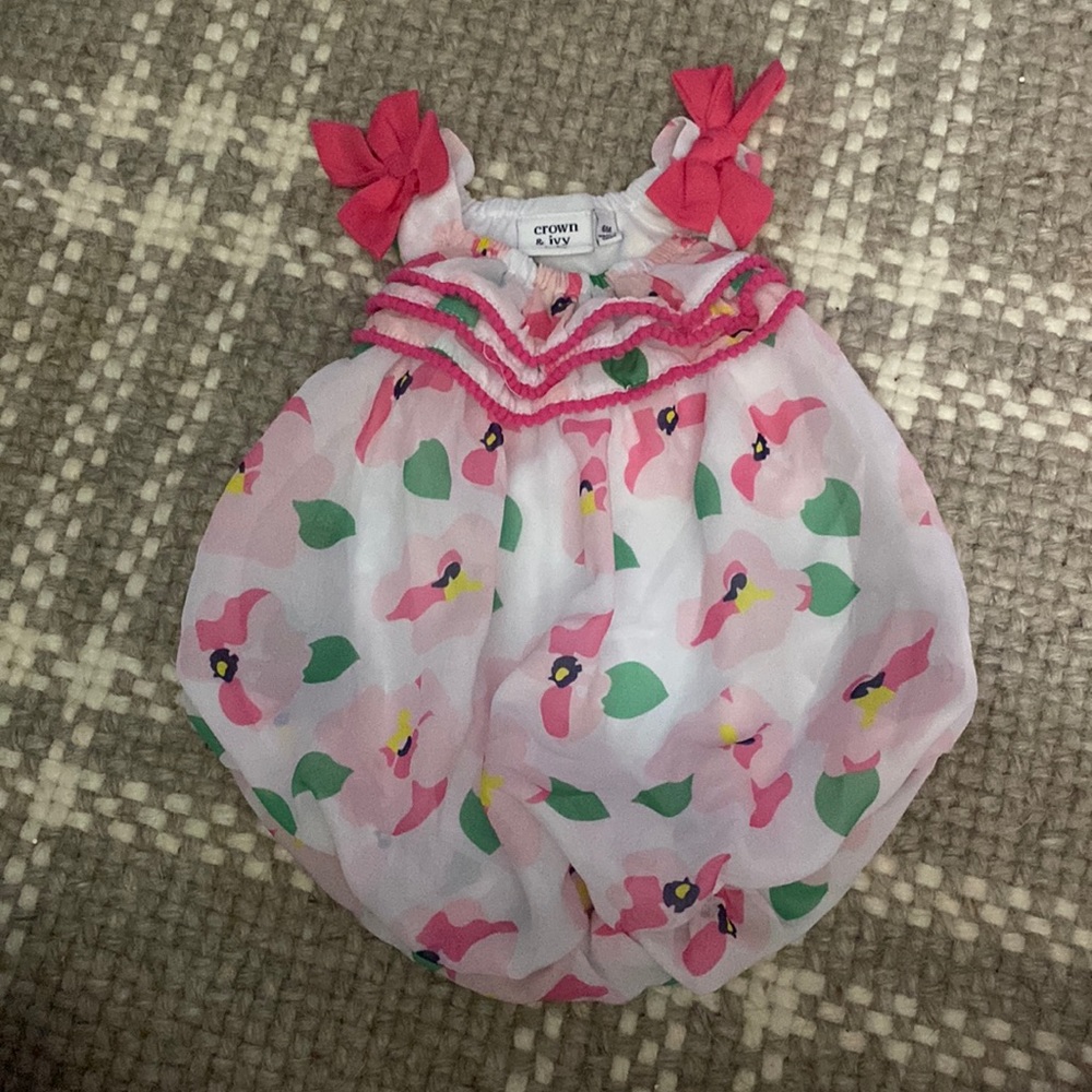 Crown & Ivy Baby 6m